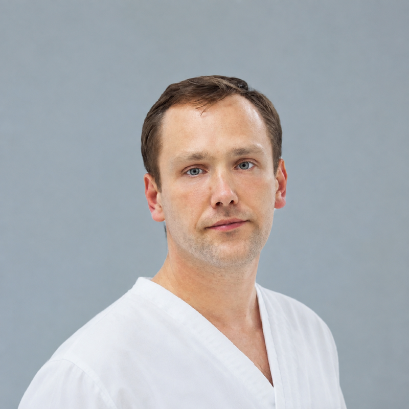 lek. Mateusz Blank, ortopeda